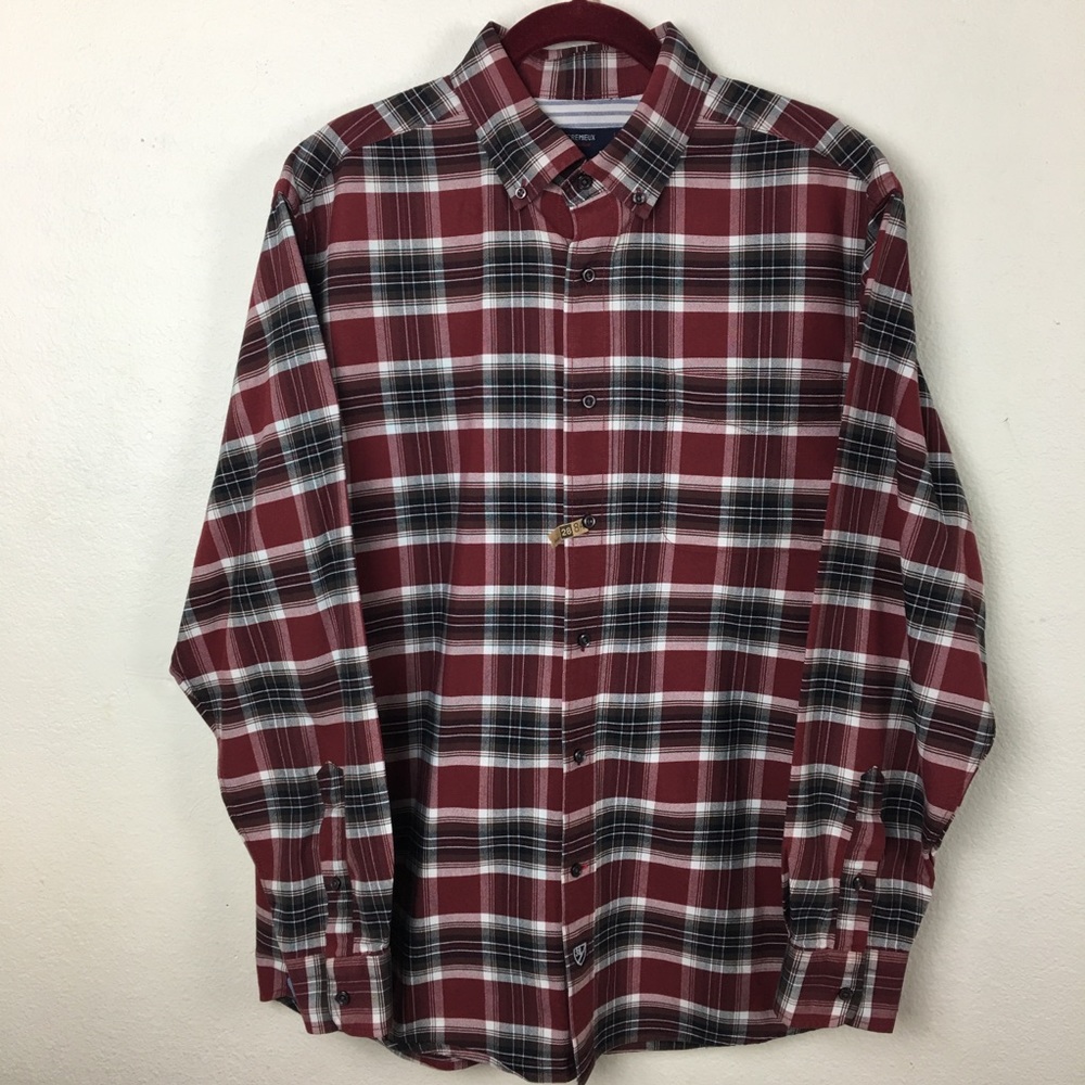 Cremieux Washed button down plaid large pocket